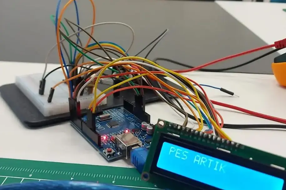 parmak izi okuyucu proje görseli